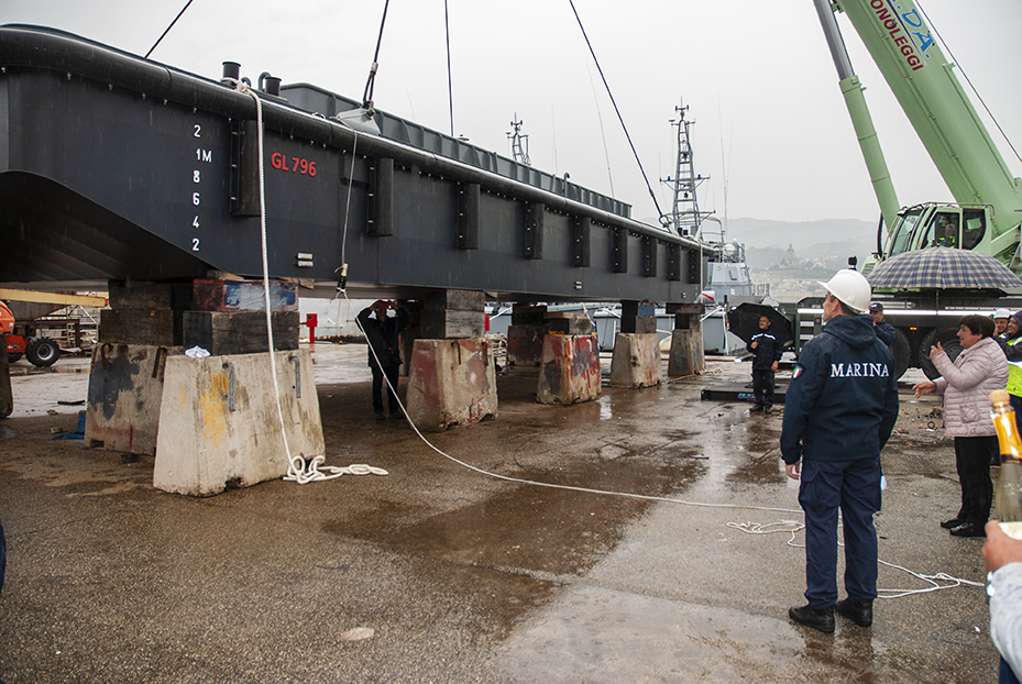 Varato il quarto galleggiante GL 796 per la Marina Militare presso l’Arsenale Militare di Messina - 3