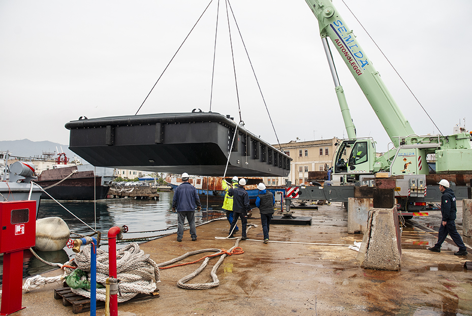 Varato il quarto galleggiante GL 796 per la Marina Militare presso l’Arsenale Militare di Messina - 1